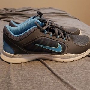 Nike shoes blue and gray size 7.5